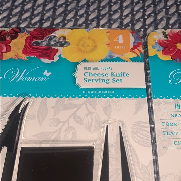 The Pioneer Woman Heritage Floral Serving Set - Picture 3 of 4